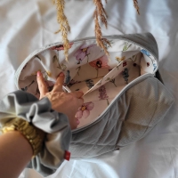 Duża kosmetyczka damska podróżna szara